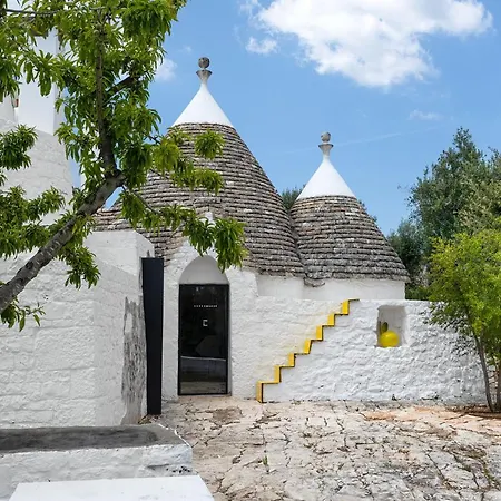 Cocotrullo With Infinity Pool *