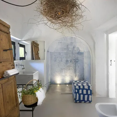 Cocotrullo With Infinity Pool Ostuni